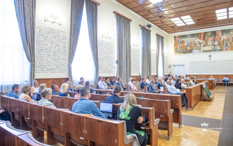 Fejlesztésekről és a város mindennapi életét meghatározó ügyekről is döntött a rendkívüli közgyűlés