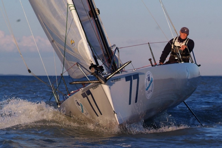 Ismét Balaton-kerülő versenyt rendez Fa Nándor, a legendás fehérvári vitorlázó